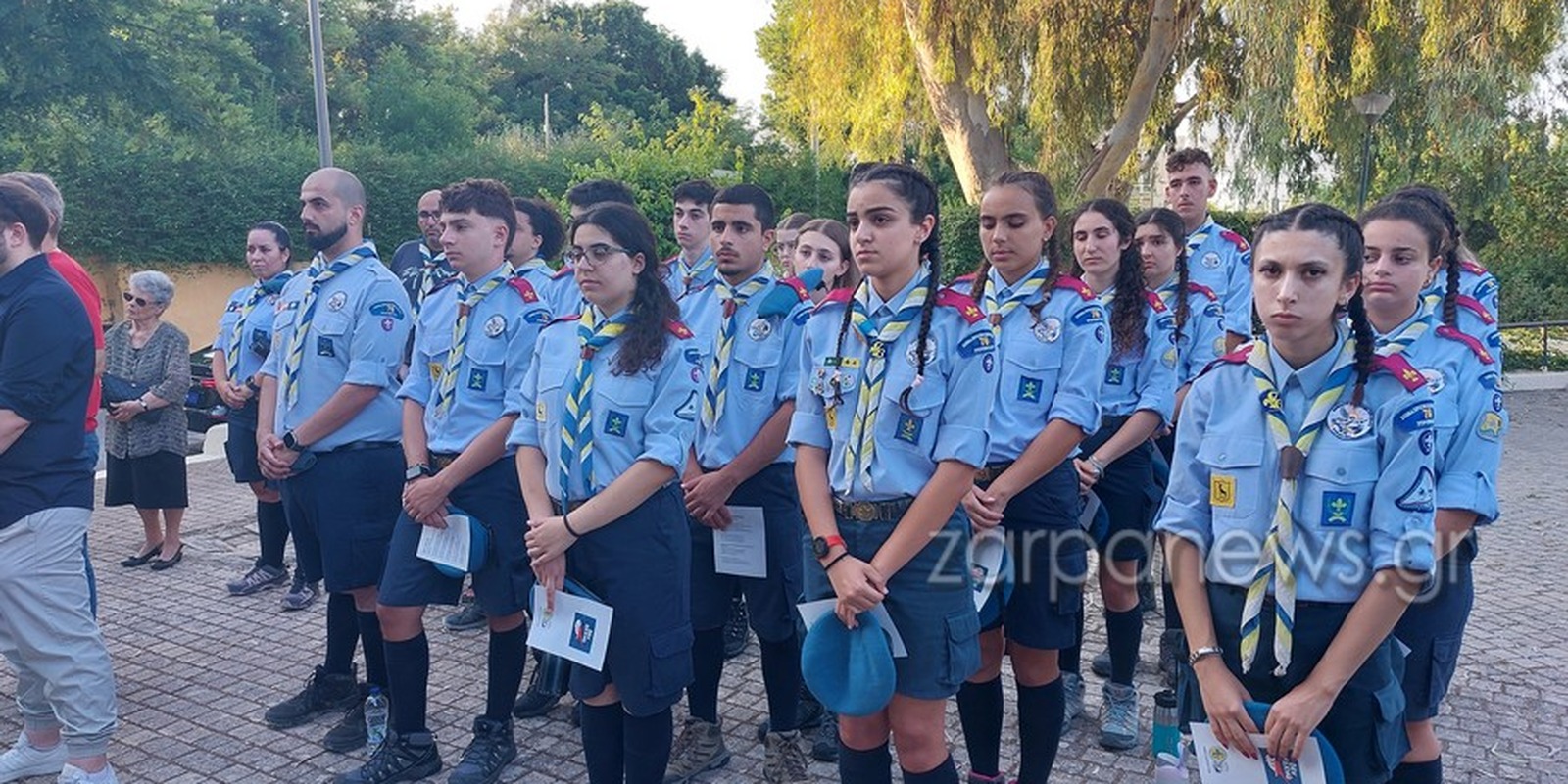 Οι Ανιχνευτές του 76ου στο Μνημείο Πεσόντων Κρητών στην Κύπρο, Χανιά — Κύπρος 1974, 52η Επέτειος — 76 Scouts